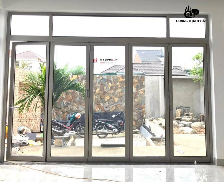 cửa nhôm Maxpro, màu champagne - Quang Thịnh Phát 