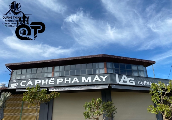 CỬA CUỐN QUÁN CAFE